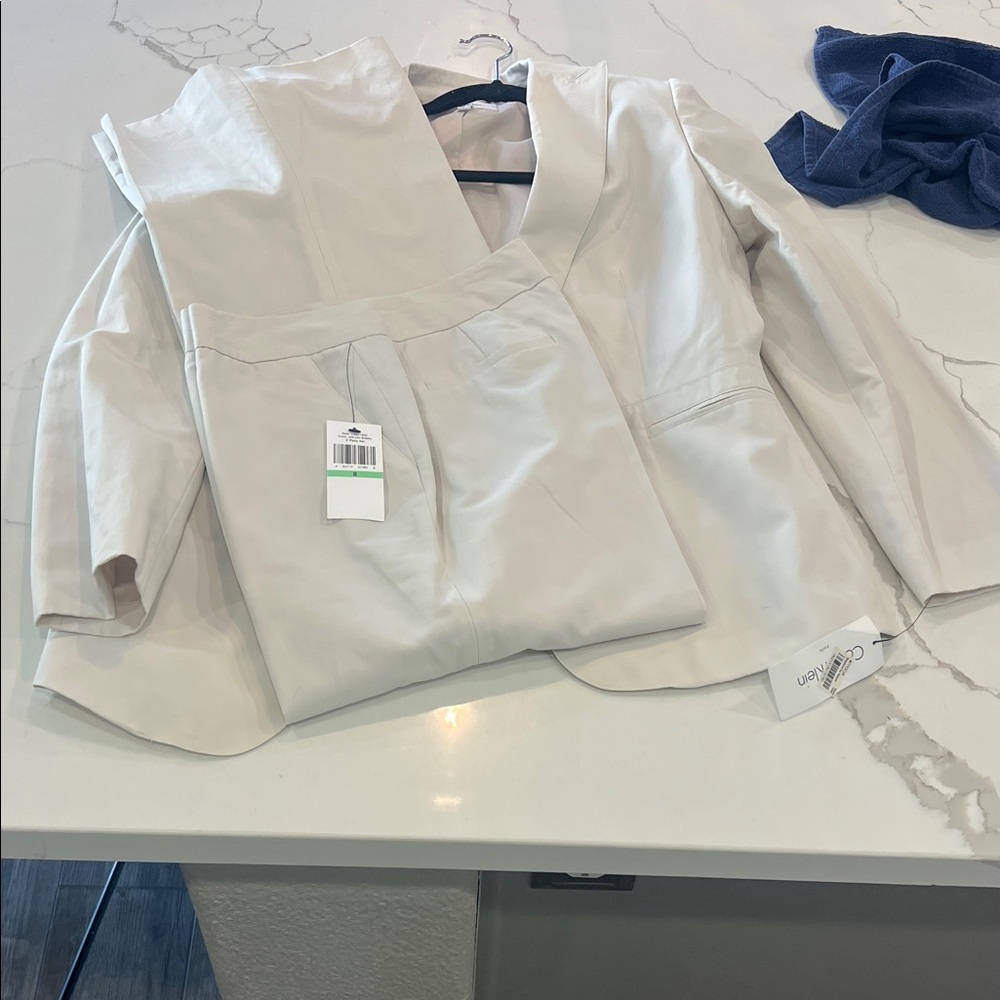 Calvin Klein Women's Light Gray Blazer